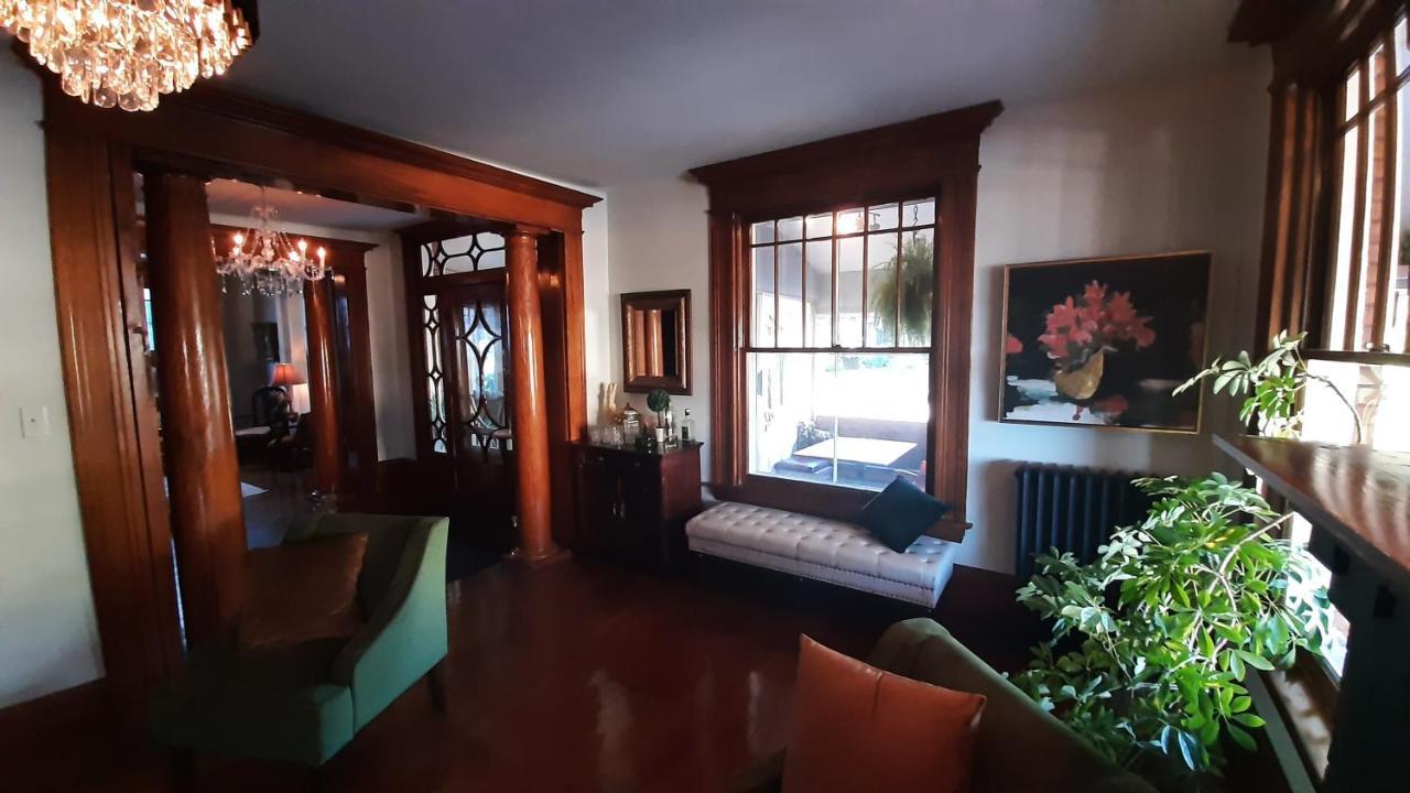 Stonewater Manor B&B Gananoque Dış mekan fotoğraf