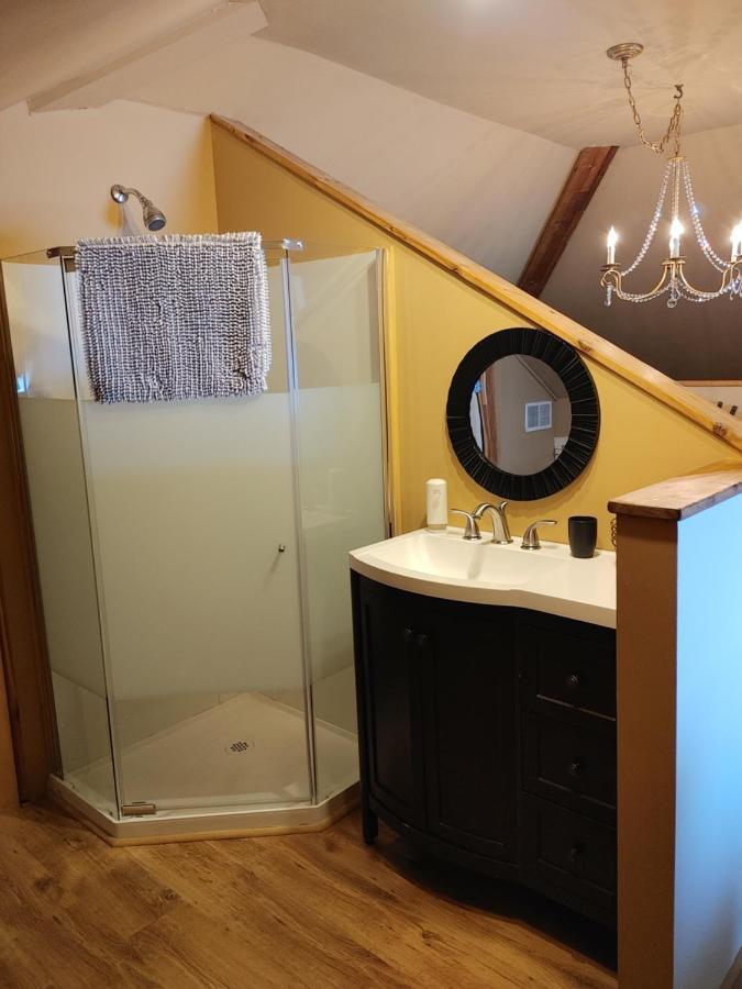 Stonewater Manor B&B Gananoque Dış mekan fotoğraf