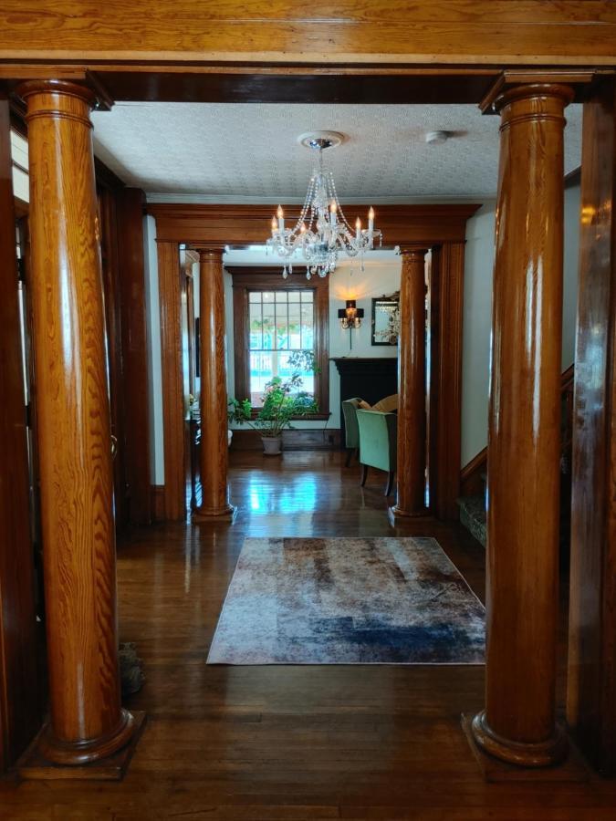 Stonewater Manor B&B Gananoque Dış mekan fotoğraf